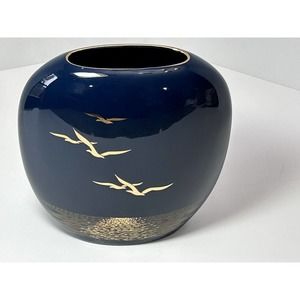 Vase Otagiri Seagulls Japan Blue Gold in Flight Waves Water Sea 7 1/4" Tall